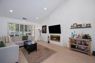 Photo #5: 225140520 Listing 