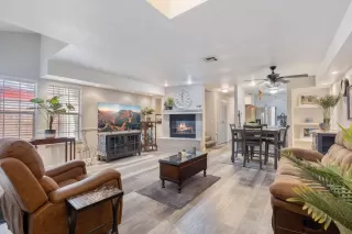 Photo #4: 225140646 Listing