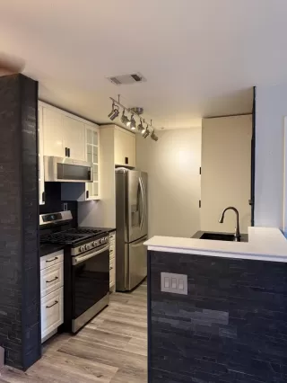 Photo #5: 225140758 Listing