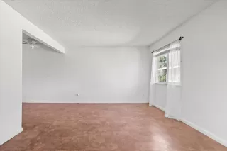 Photo #4: 225140802 Listing 