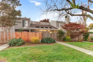 Photo #1: 225141021 Listing 