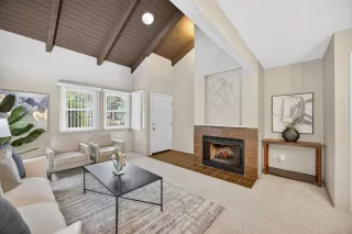 Photo #5: 225141357 Listing