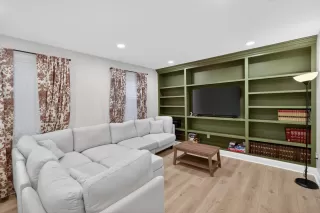 Photo #5: 225141803 Listing