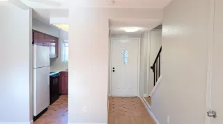 Photo #2: 225141824 Listing 