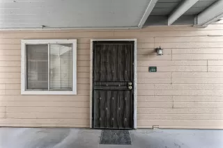 Photo #6: 225141845 Listing