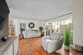 Photo #3: 225142128 Listing