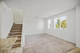 Photo #5: 225142534 Listing 