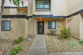 Photo #3: 225142708 Listing