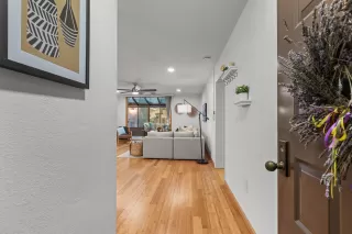 Photo #1: 225143053 Listing 