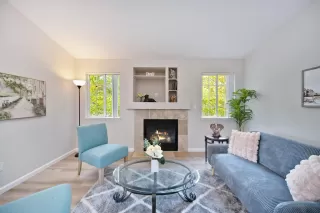 Photo #4: 225143735 Listing