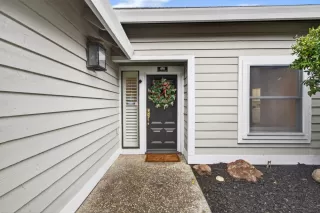 Photo #3: 225144066 Listing