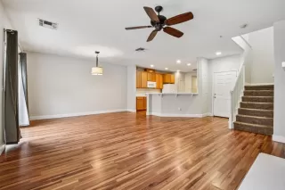 Photo #6: 225144887 Listing