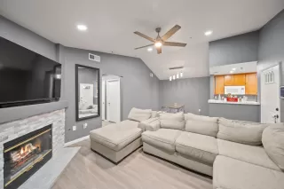 Photo #3: 225145108 Listing