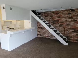 Photo #3: 225145549 Listing 