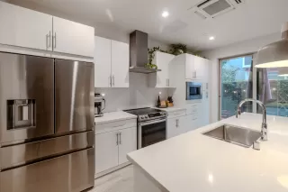 Photo #3: 225145761 Listing