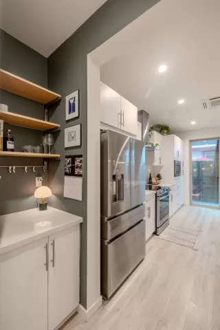 Photo #4: 225145761 Listing