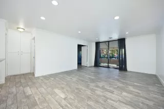 Photo #6: 225145783 Listing