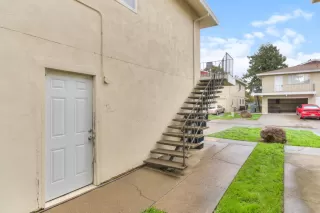 Photo #2: 225145868 Listing 