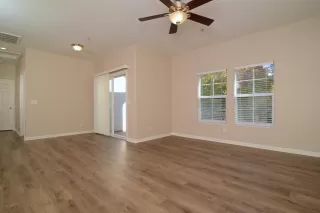 Photo #6: 225145872 Listing 