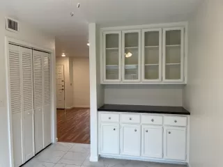 Photo #4: 225146269 Listing