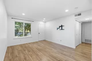 Photo #4: 225146798 Listing 