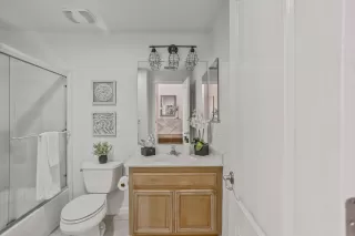 Photo #6: 225146984 Listing 