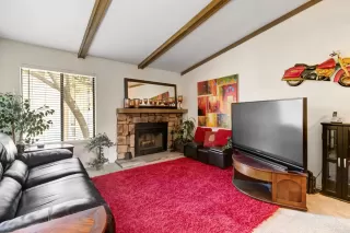 Photo #5: 225147765 Listing