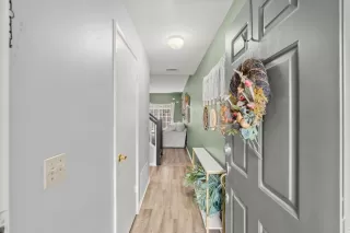 Photo #5: 225147815 Listing