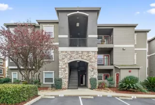 Photo #1: 225148031 Listing 