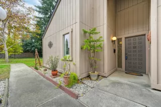 Photo #5: 225148067 Listing