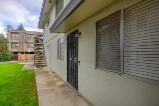 Photo #3: 225148256 Listing 