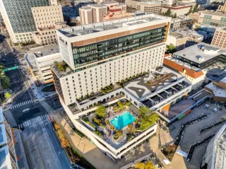 Photo #4: 225148604 Listing