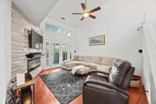 Photo #6: 225148869 Listing 