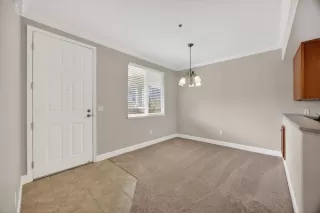 Photo #5: 225148876 Listing