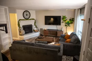 Photo #2: 225148878 Listing