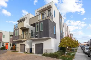 Photo #1: 225149053 Listing