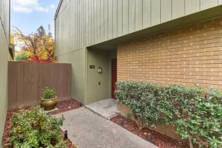 Photo #3: 225149780 Listing 