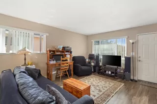 Photo #5: 225150070 Listing