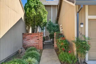 Photo #2: 225150108 Listing 