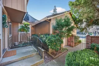 Photo #5: 225150108 Listing 