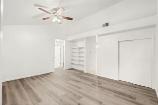 Photo #4: 225150185 Listing