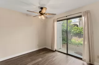 Photo #4: 225151116 Listing