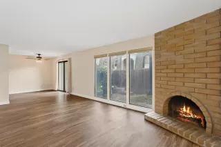 Photo #6: 225151116 Listing