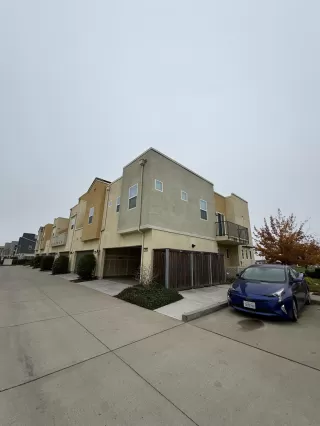 Photo #1: 225151452 Listing