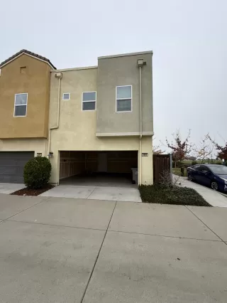 Photo #3: 225151452 Listing