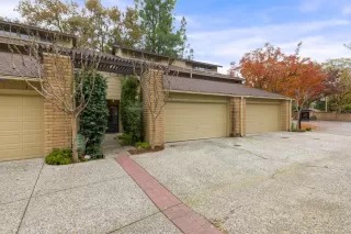 Photo #2: 225152264 Listing