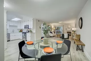 Photo #4: 225152409 Listing