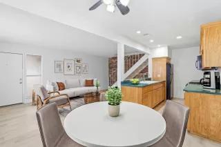 Photo #4: 225152479 Listing 