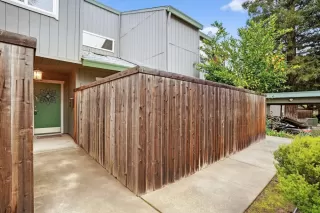 Photo #2: 225152858 Listing 