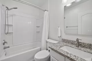 Photo #4: 225152951 Listing